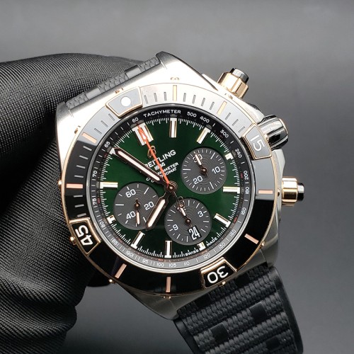 Breitling Chronomat 44一UB0136251L1S1